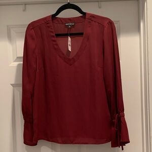 NWT burgundy v neck blouse from J Crew Mercantile. Size 4. Polyester.